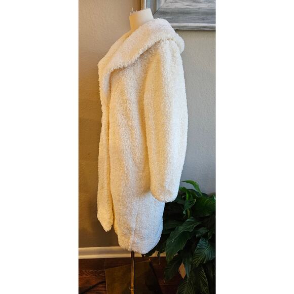 Scoop Cozy White Teddy Bear Coat‎ Shawl Collar Women Size L Fuzzy Furry - Picture 4 of 8